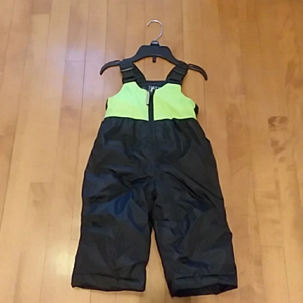 ZeroXposur Boys Black Gray Camo Jacket with Neon Green Bib Snow Pants